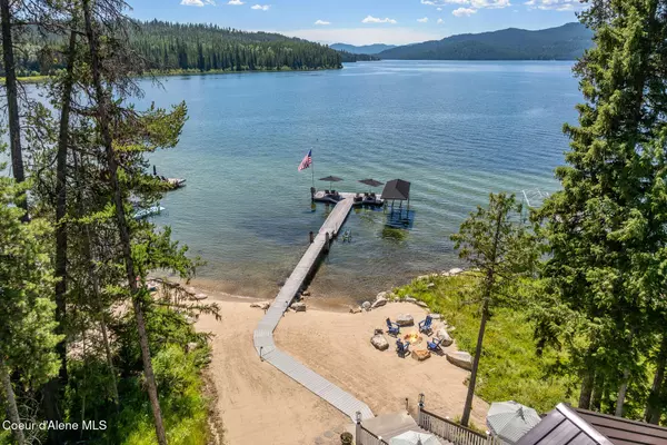 50 Lower Bear Creek Bay Rd, Coolin, ID 83821