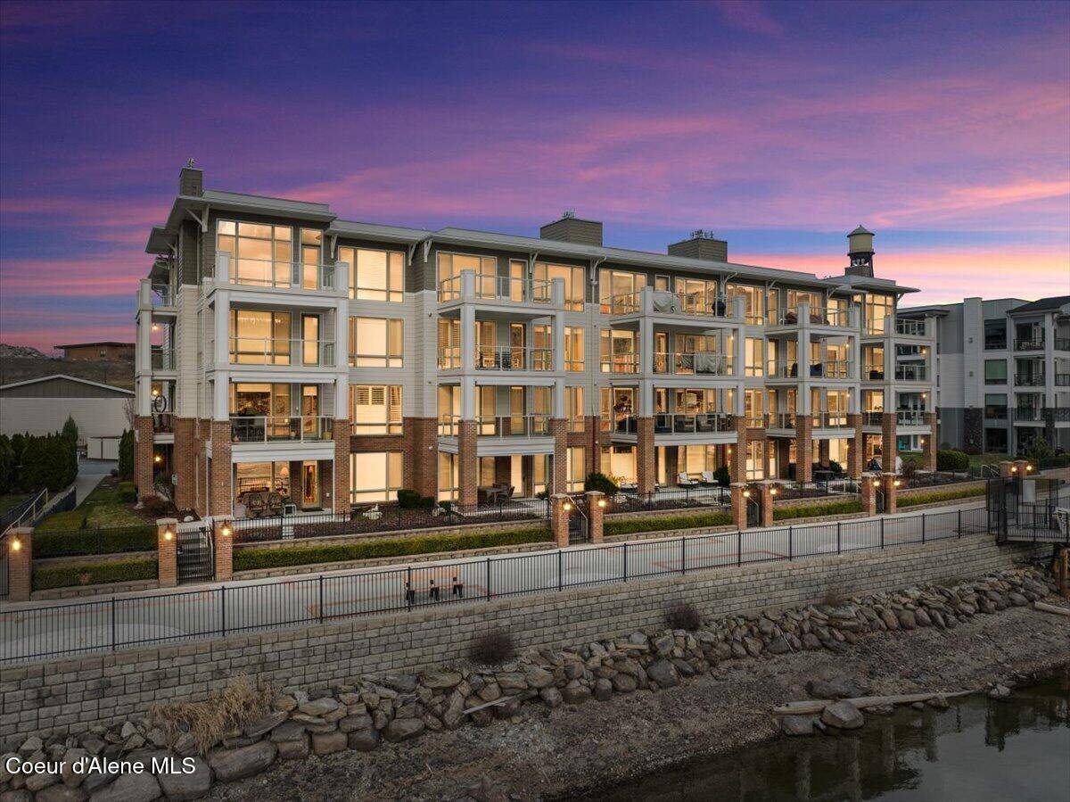 415 W WATERSIDE DR ##104, Post Falls, ID 83854