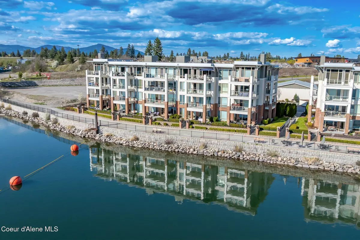 Post Falls, ID 83854,355 W WATERSIDE AVE #402