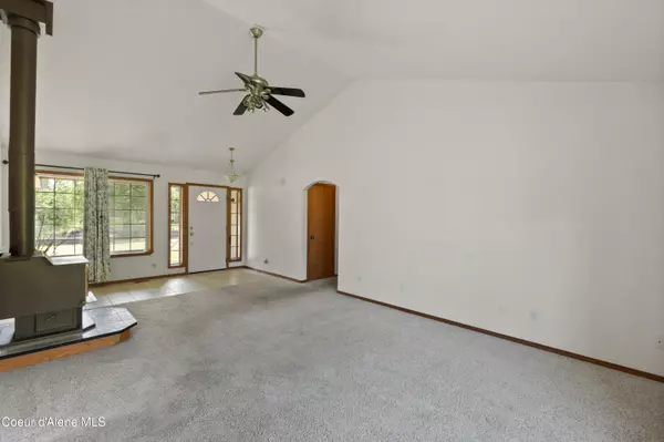 Spirit Lake, ID 83869,31914 N PRIEST RIVER DR