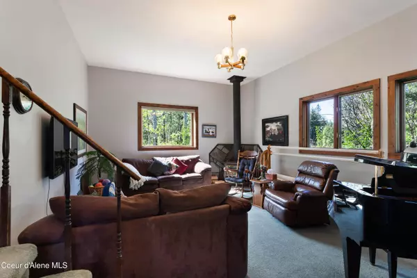 Sagle, ID 83860,249 Gun Club Rd