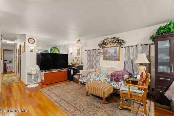 Rathdrum, ID 83858,7861 W PINE ST