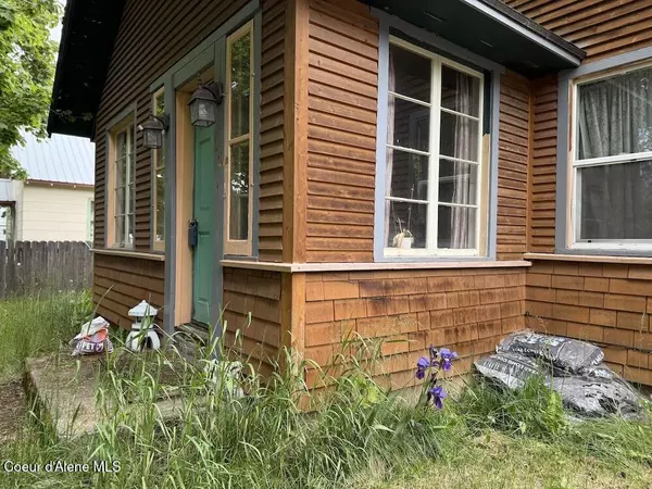 Smelterville, ID 83868,111 E St