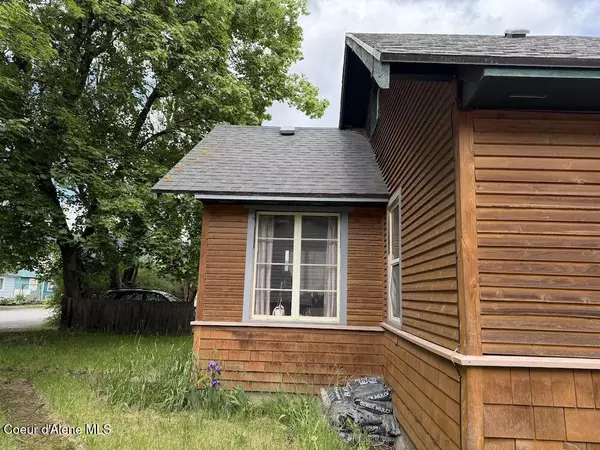 Smelterville, ID 83868,111 E St