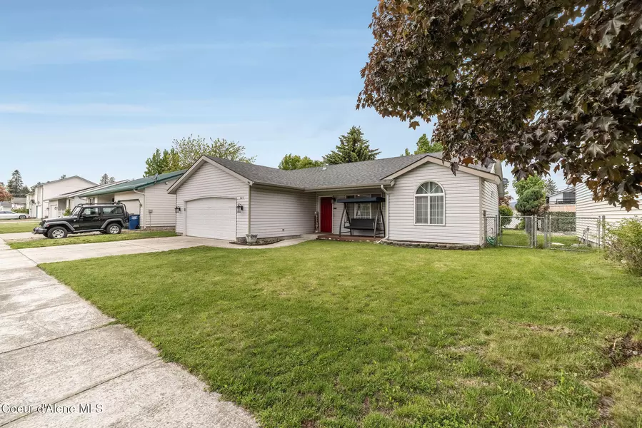 909 E 11TH AVE, Post Falls, ID 83854