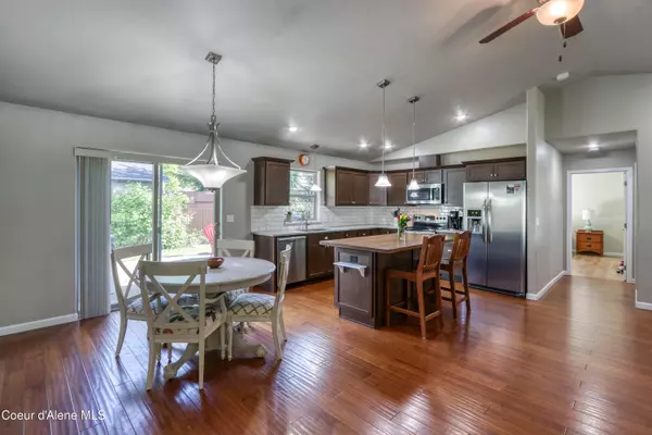 Sandpoint, ID 83864,318 Huppert LN