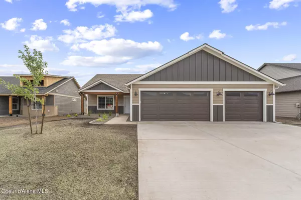 9020 W Cultivator Ave, Rathdrum, ID 83858