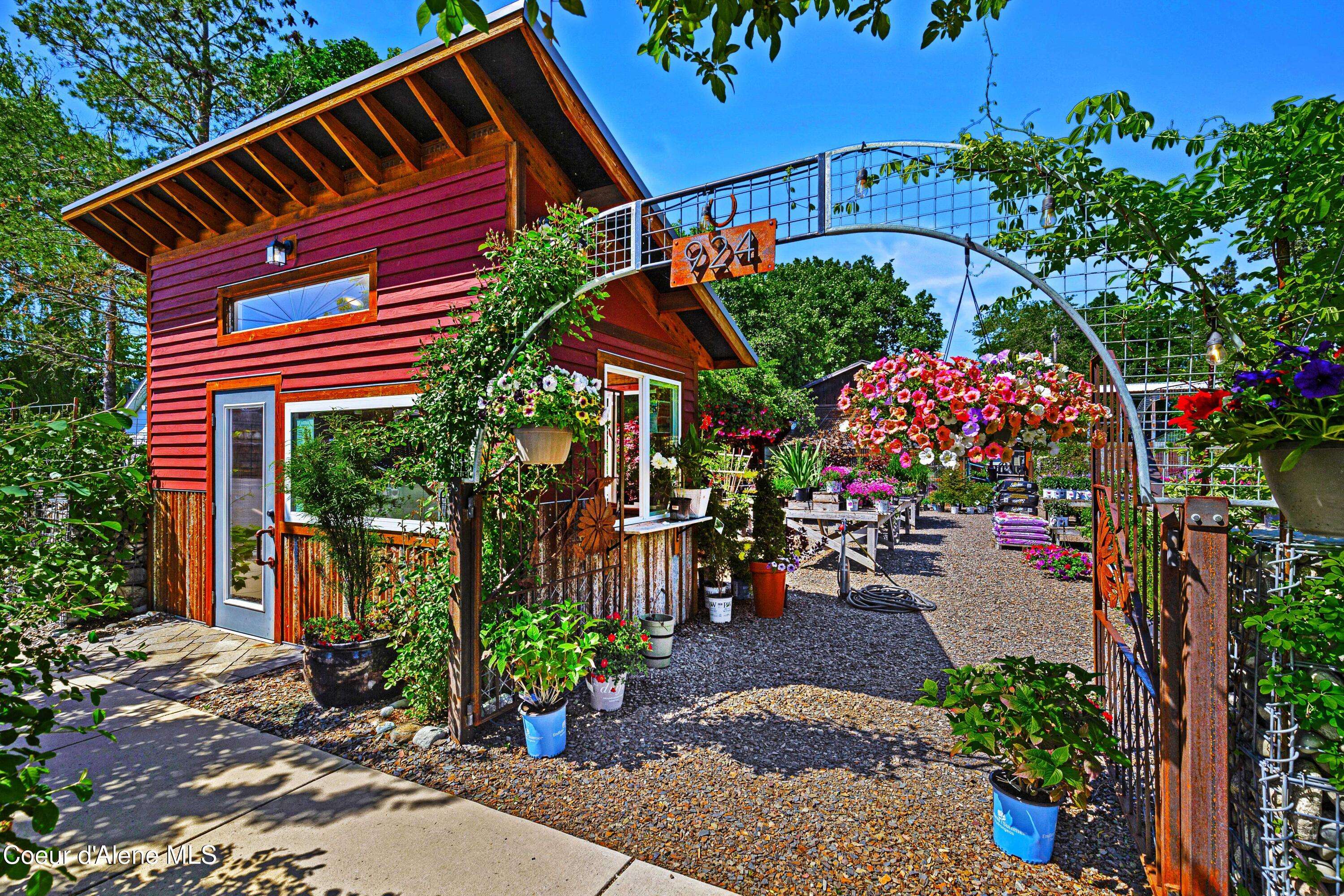 924 Superior St, Sandpoint, ID 83864