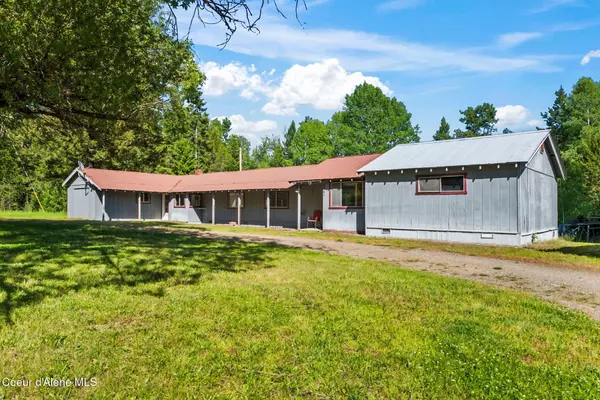 5961 Blacktail Rd, Careywood, ID 83809