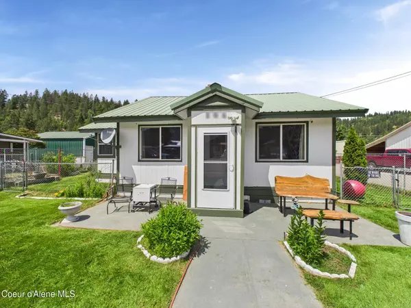 Pinehurst, ID 83850,206 6th St