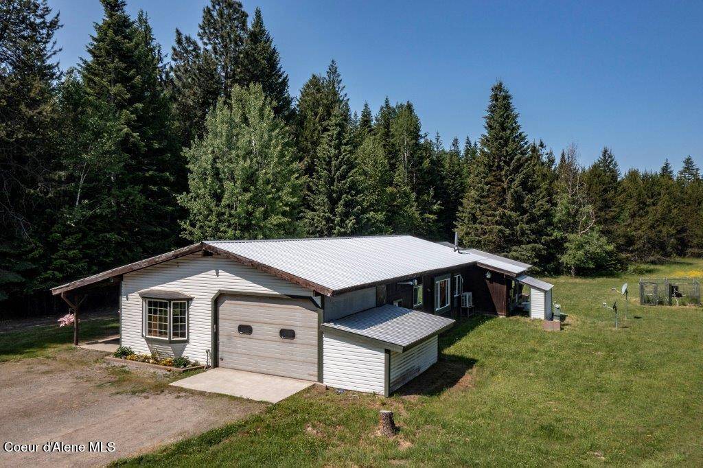 12 Otts Basin Road, Sagle, ID 83860