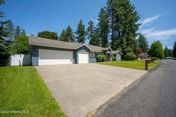 Hayden Lake, ID 83835,1633 Northwood Dr