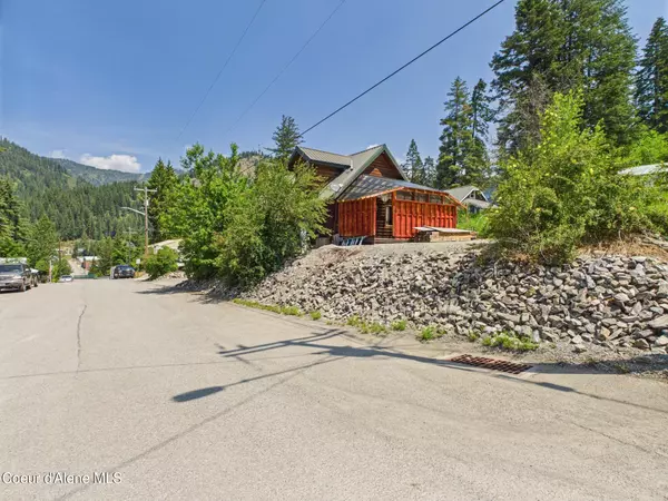 Mullan, ID 83846,304 W Montana St