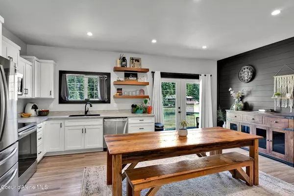 Bonners Ferry, ID 83805,2692 Kootenai Trail Rd