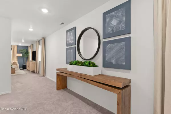 Post Falls, ID 83854,1561 N Luna ST