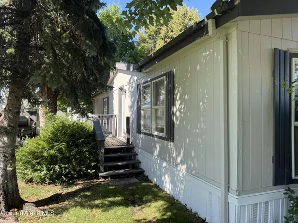 Post Falls, ID 83854,2233 W JESTER WAY