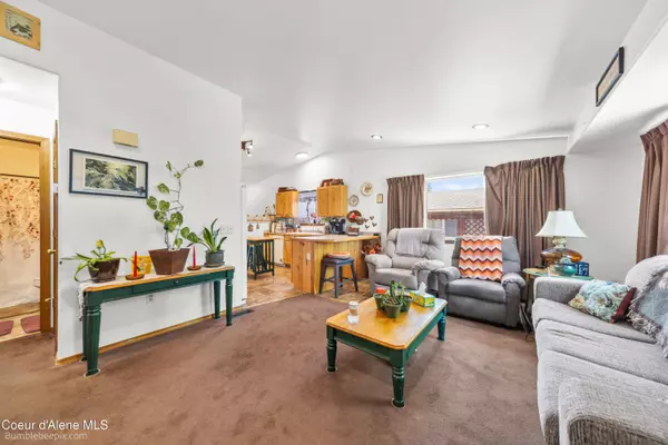 Post Falls, ID 83854,1704 E COEUR D ALENE AVE