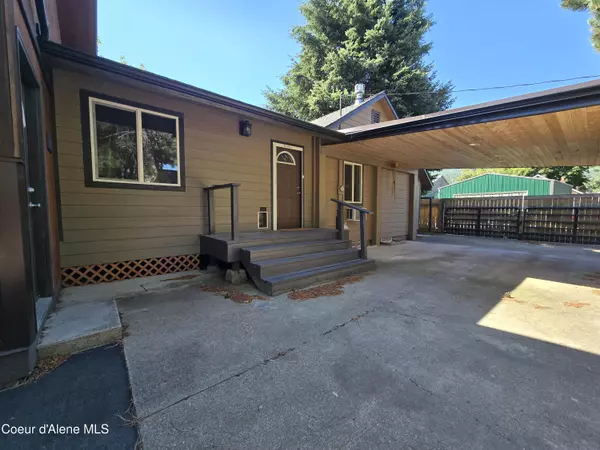 411 W Mullan Ave, Kellogg, ID 83837