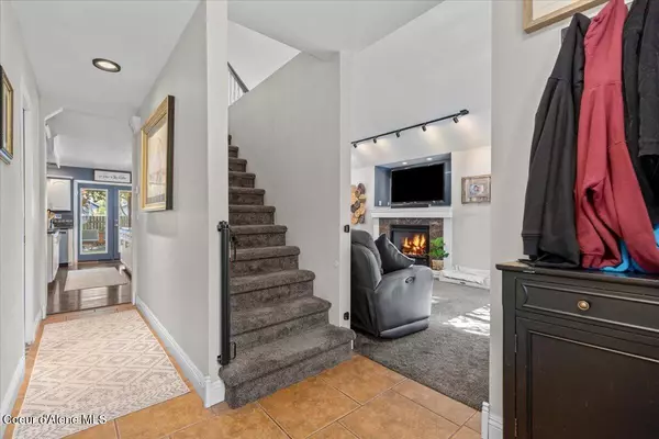 Post Falls, ID 83854,3271 E MOUNTAIN VIEW DR