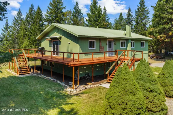 224 Branch Ln, Moyie Springs, ID 83845