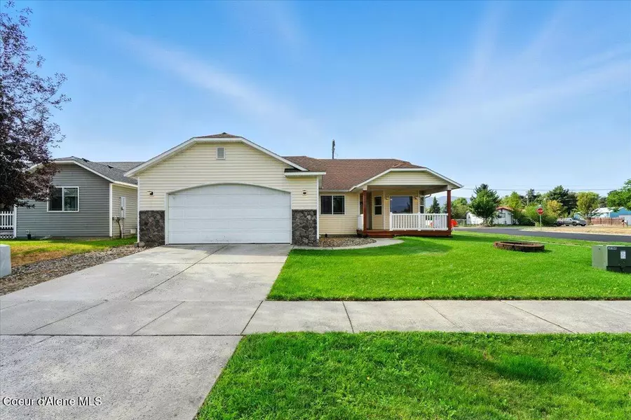 2167 E WAGON TRL, Post Falls, ID 83854