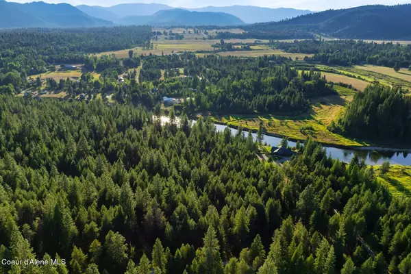 01 Meandering WAY, Priest River, ID 83856