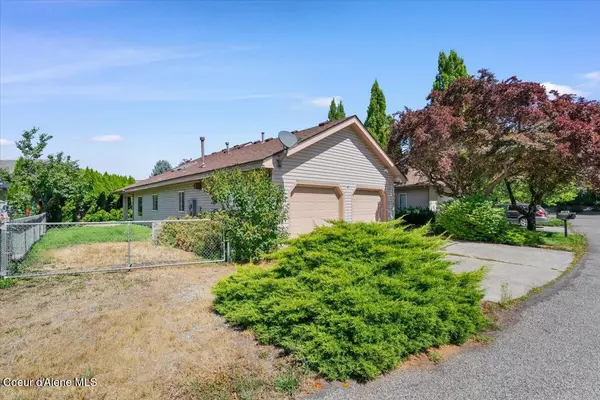 Post Falls, ID 83854,224 W FRONTIER TRL