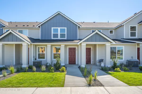 85 E Lupine LN, Hayden, ID 83835
