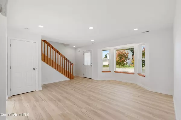 Sandpoint, ID 83864,2310 Aspen Way