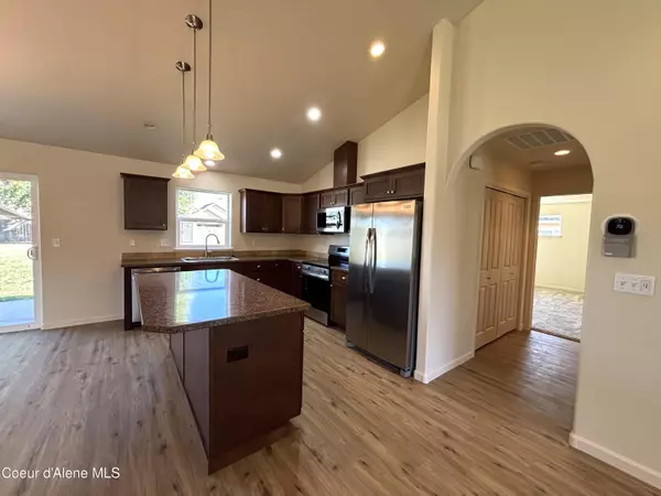 Kootenai, ID 83840,89 Kuskanook Rd