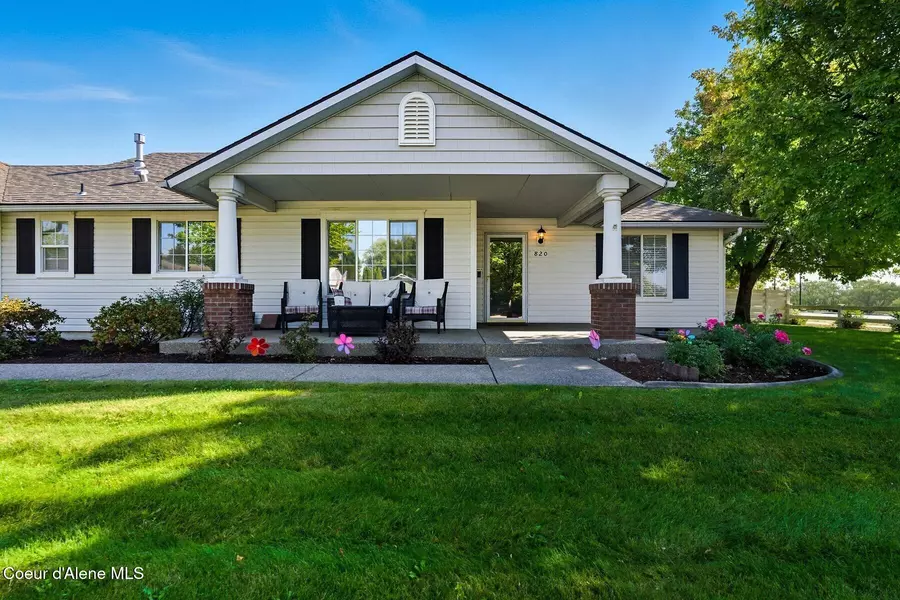 820 N Sugar Maple Trl, Post Falls, ID 83854