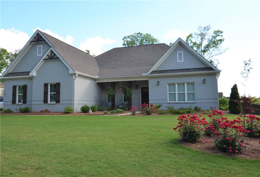1908 ROCKYBROOK RD, Opelika, AL 36801