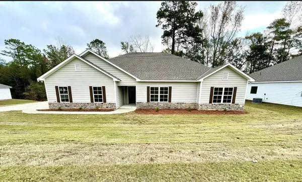 28 VETERANS CT, Ft Mitchell, AL 36856