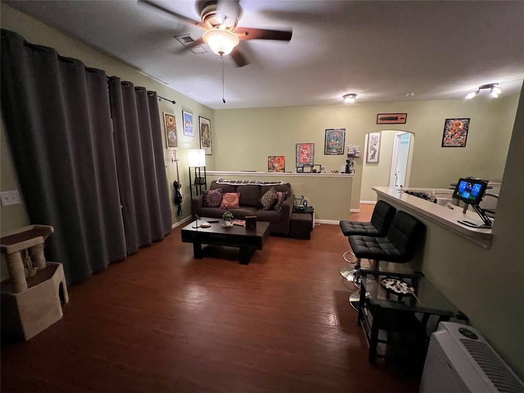 Auburn, AL 36832,447 W LONGLEAF DR #304