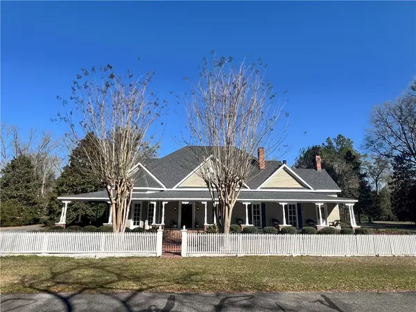 62 LECONTE ST, Pittsview, AL 36871