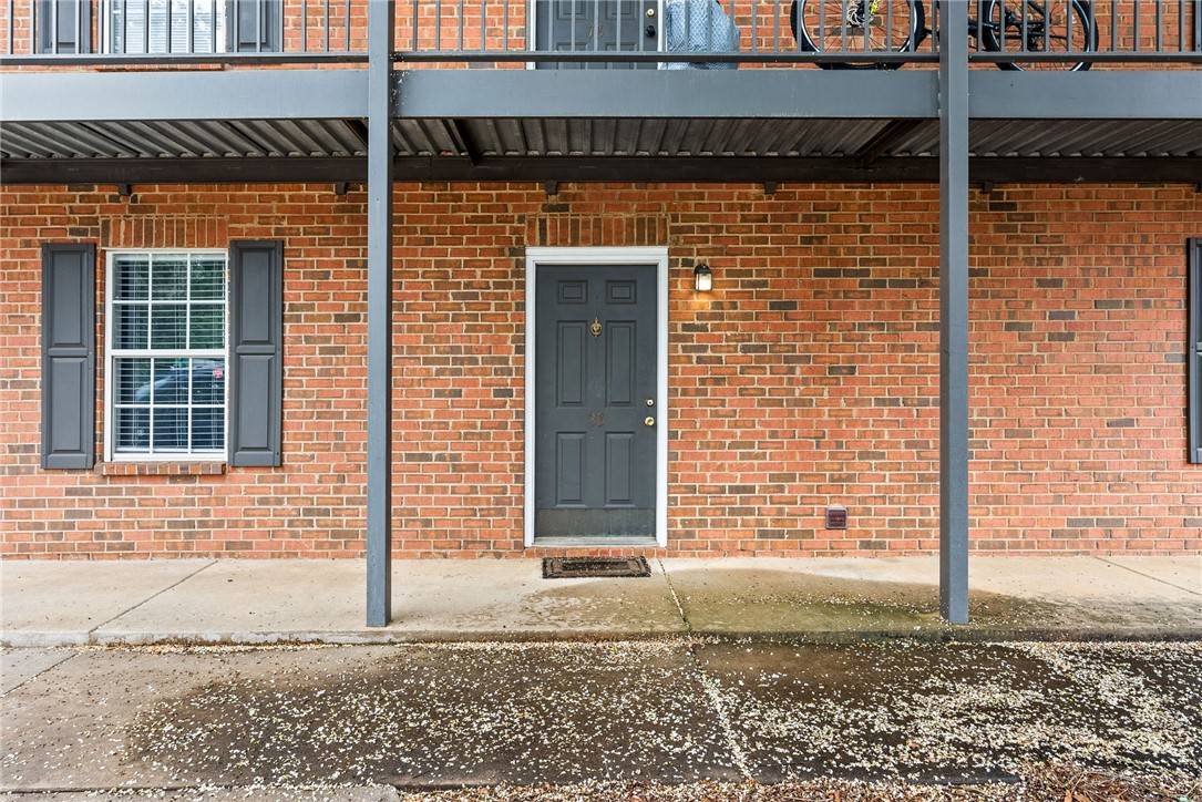 Auburn, AL 36830,324 N ROSS ST #2B