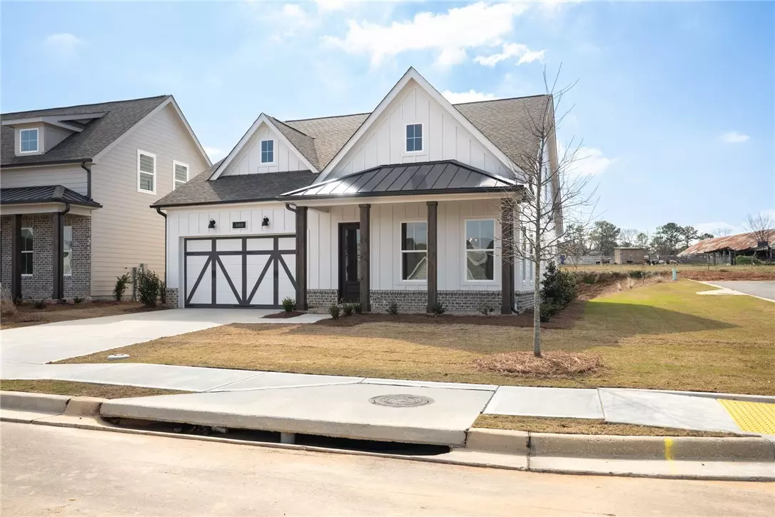 Auburn, AL 36832,305 TUNDRA SWANN LN