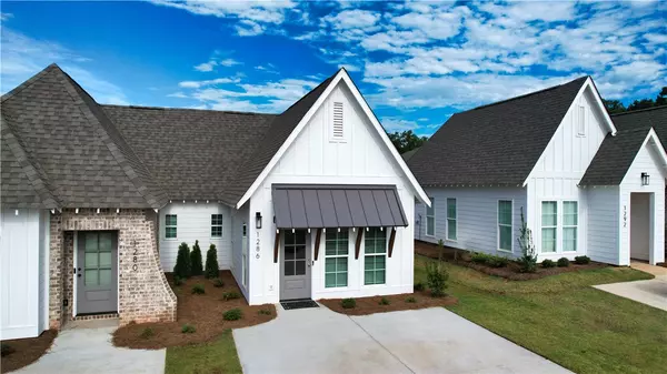 Opelika, AL 36801,1286 HIDDEN DEN TRL