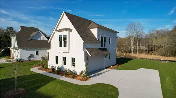 Opelika, AL 36801,24 FIREFLY LN