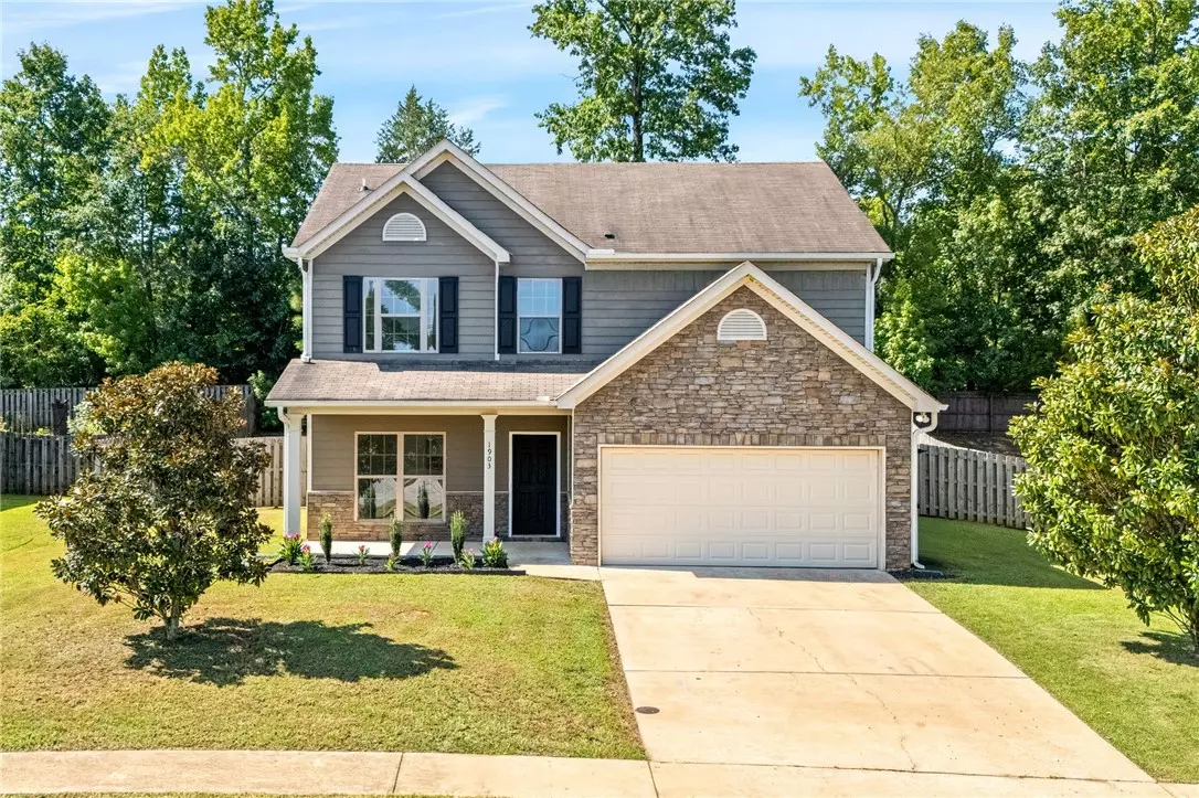 Opelika, AL 36804,1903 CREEKSTONE DR