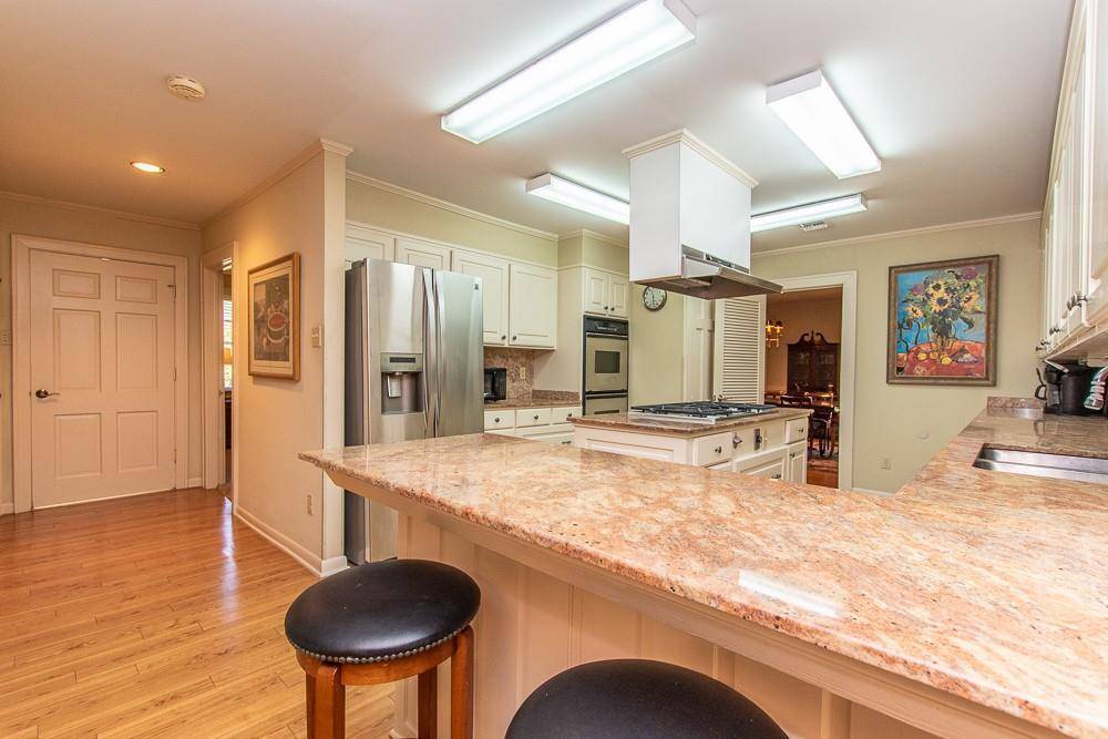 Alexandria, LA 71301,400 Hillcrest DR