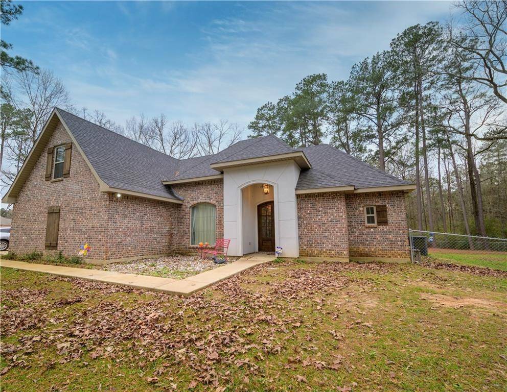 Pollock, LA 71467,218 Walker Ferry RD