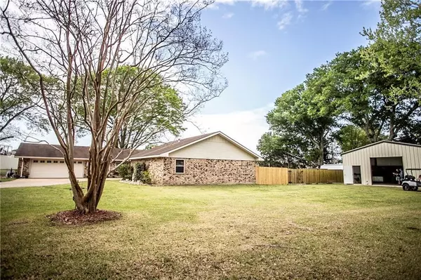 Pine Prairie, LA 70576,1008 Second ST