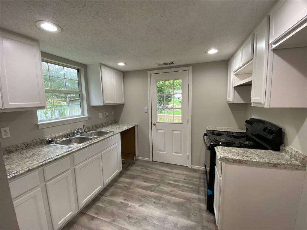 Pineville, LA 71360,211 Diane ST