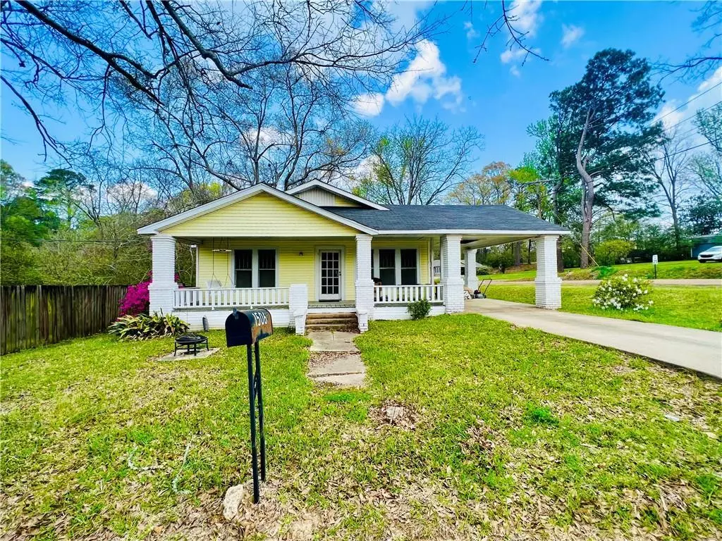 Jena, LA 71342,1506 W Elm ST