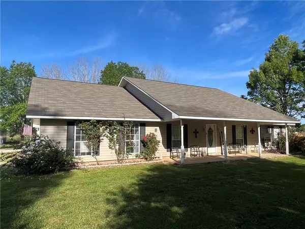 1960 Blood Bend RD, St. Landry, LA 71367