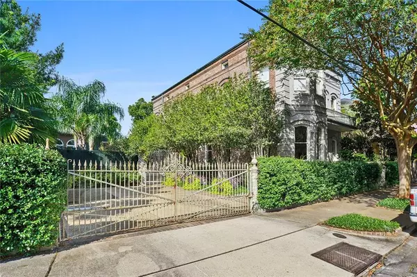 New Orleans, LA 70130,1126 SECOND ST