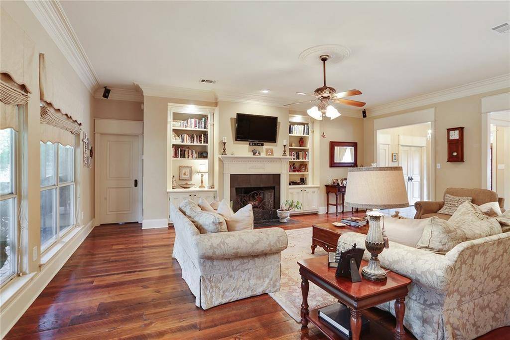 Mandeville, LA 70471,128 ACADIAN LN