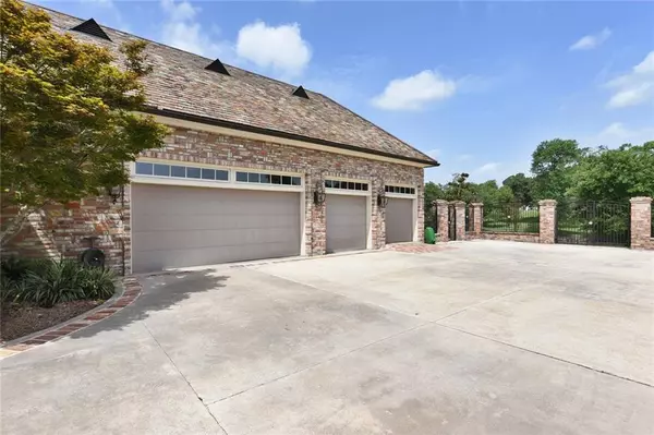 Lafayette, LA 70508,226 E PRINCETON WOODS LOOP DR