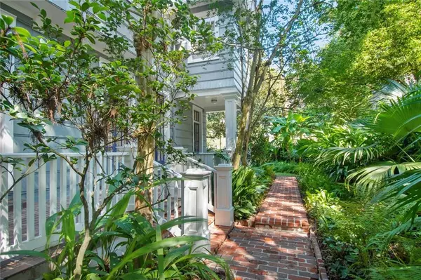 New Orleans, LA 70115,19 RICHMOND PL